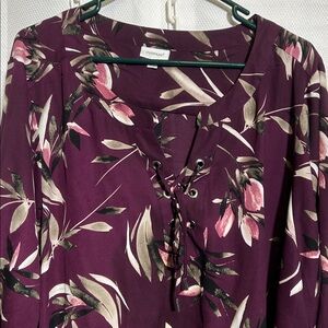 Avenue Plum Floral Top with front tie size 26/28